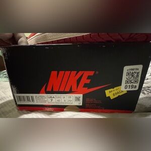 Jordan Red and Black Sneakers for Ultimate Style
Retro 1 High OG lost & Found